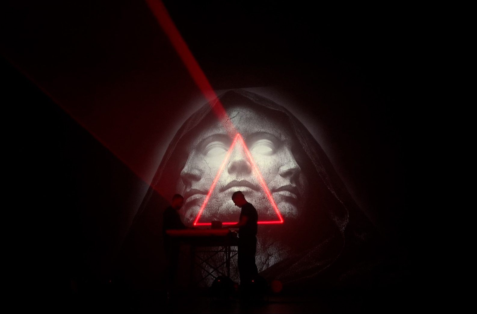 SUMMONING, imagen 1